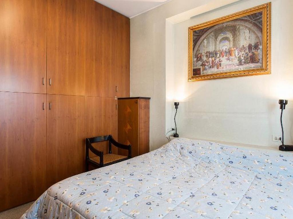 Roomy Apartment Duomo & San Babila Милан Экстерьер фото